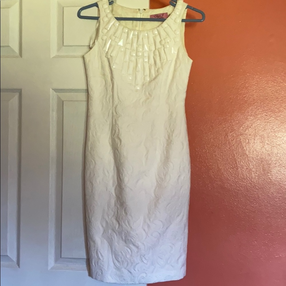 Gorgeous Eliza J white shift dress